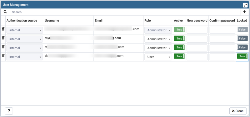 pgAdmin user management window